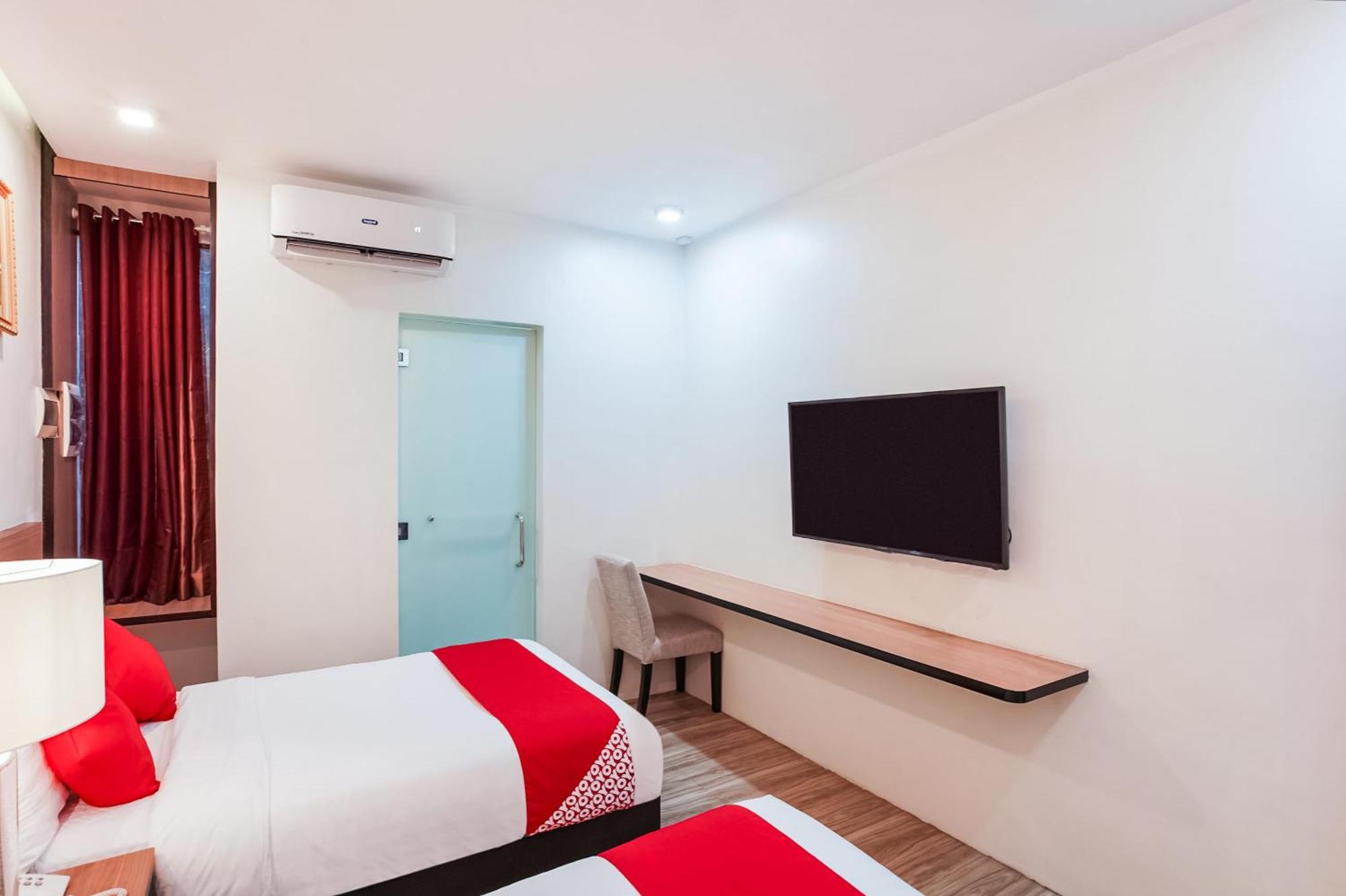 Oyo 489 Casa Mia Hotel Suites General Santos City Bagian luar foto
