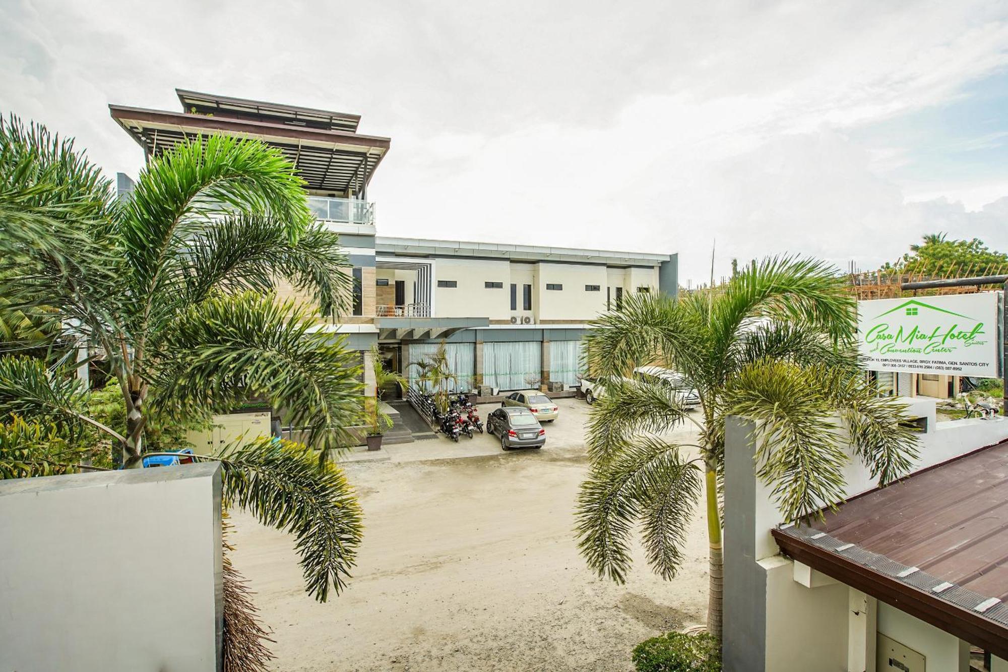 Oyo 489 Casa Mia Hotel Suites General Santos City Bagian luar foto