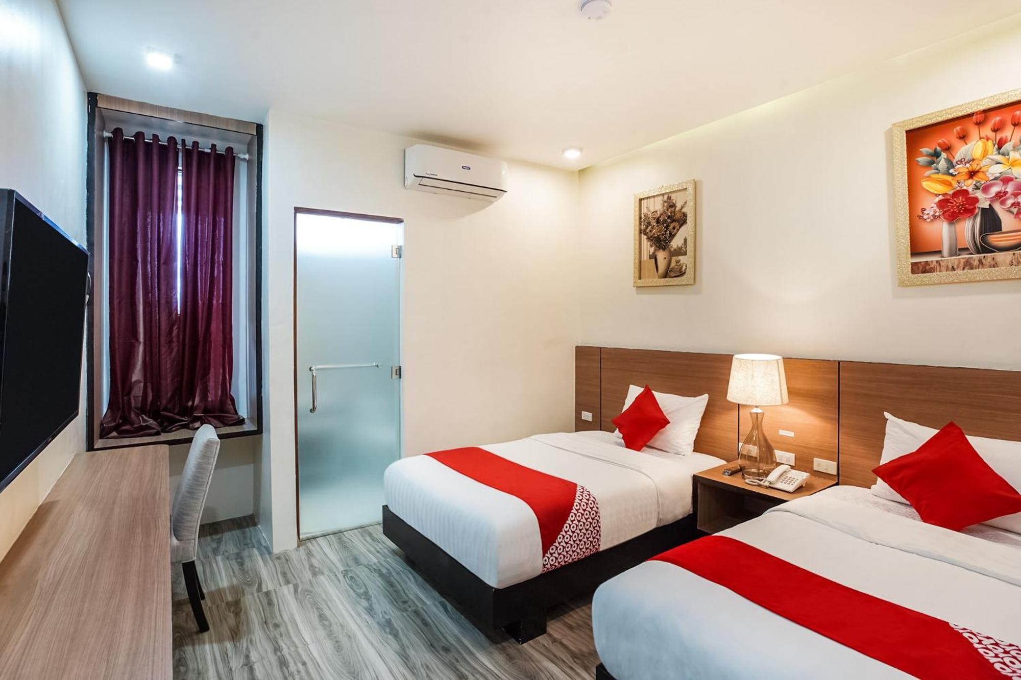 Oyo 489 Casa Mia Hotel Suites General Santos City Bagian luar foto