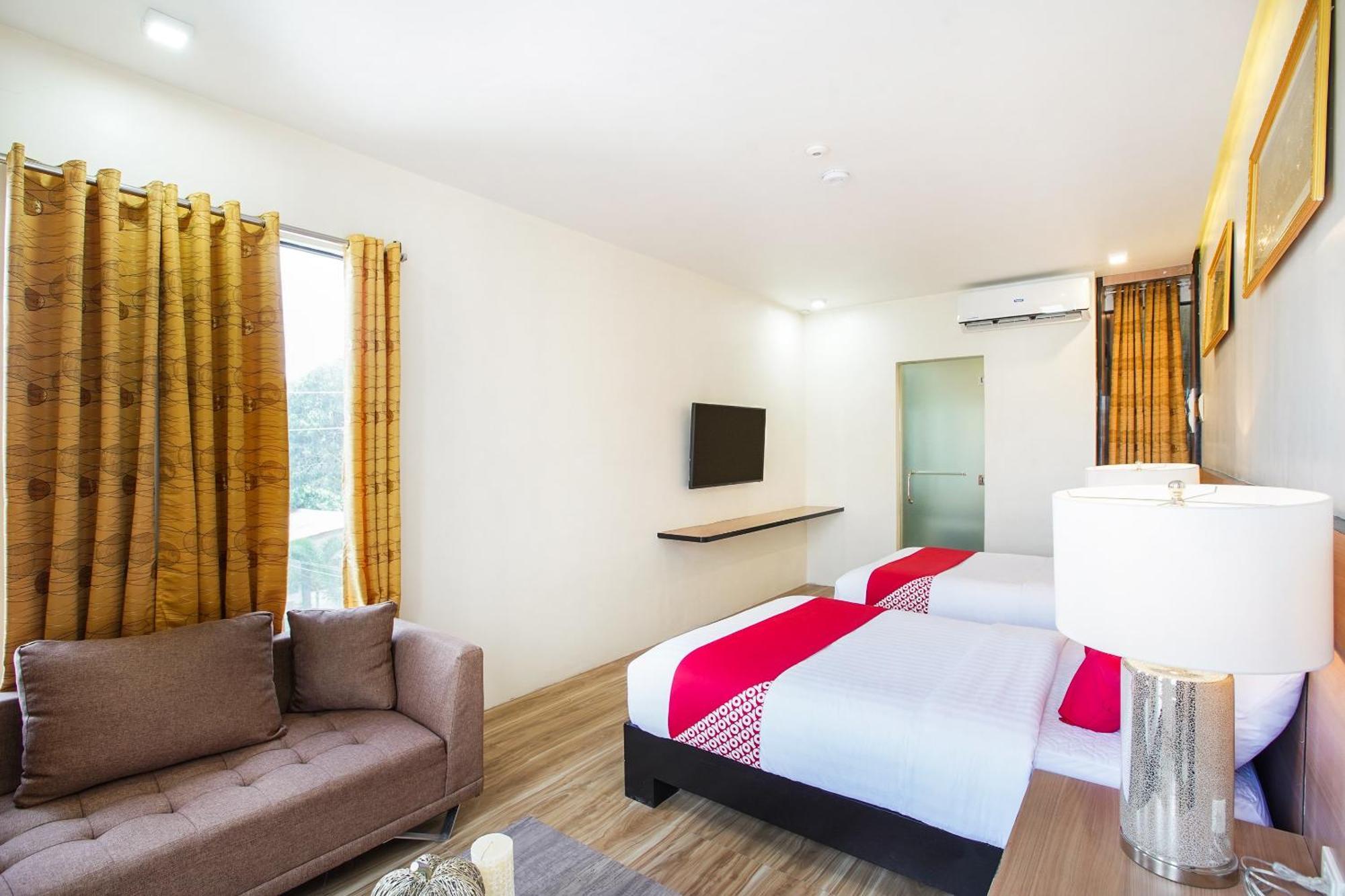 Oyo 489 Casa Mia Hotel Suites General Santos City Bagian luar foto