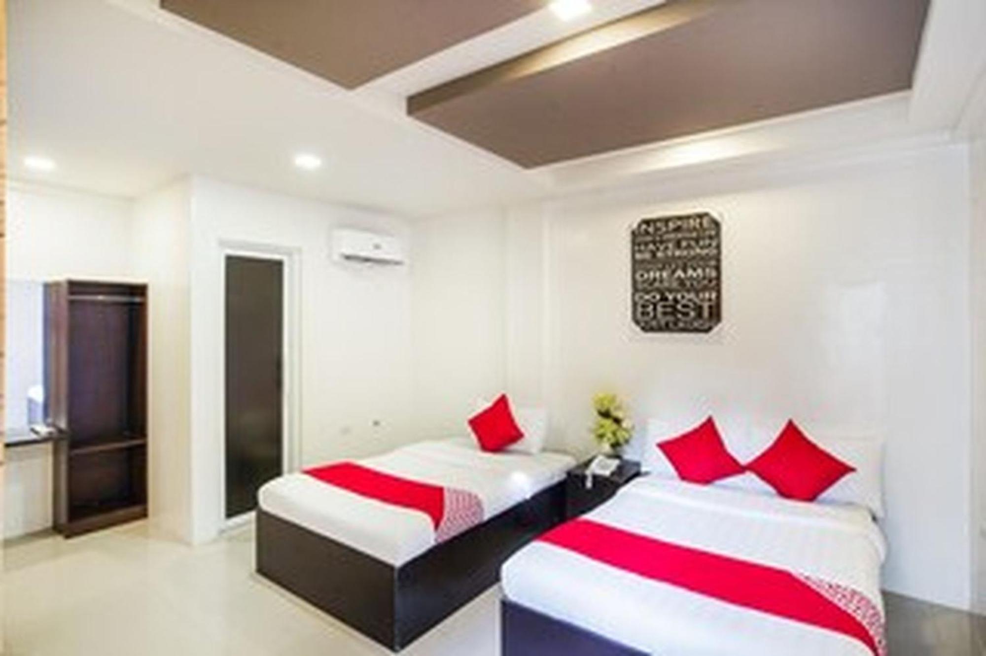 Oyo 489 Casa Mia Hotel Suites General Santos City Bagian luar foto