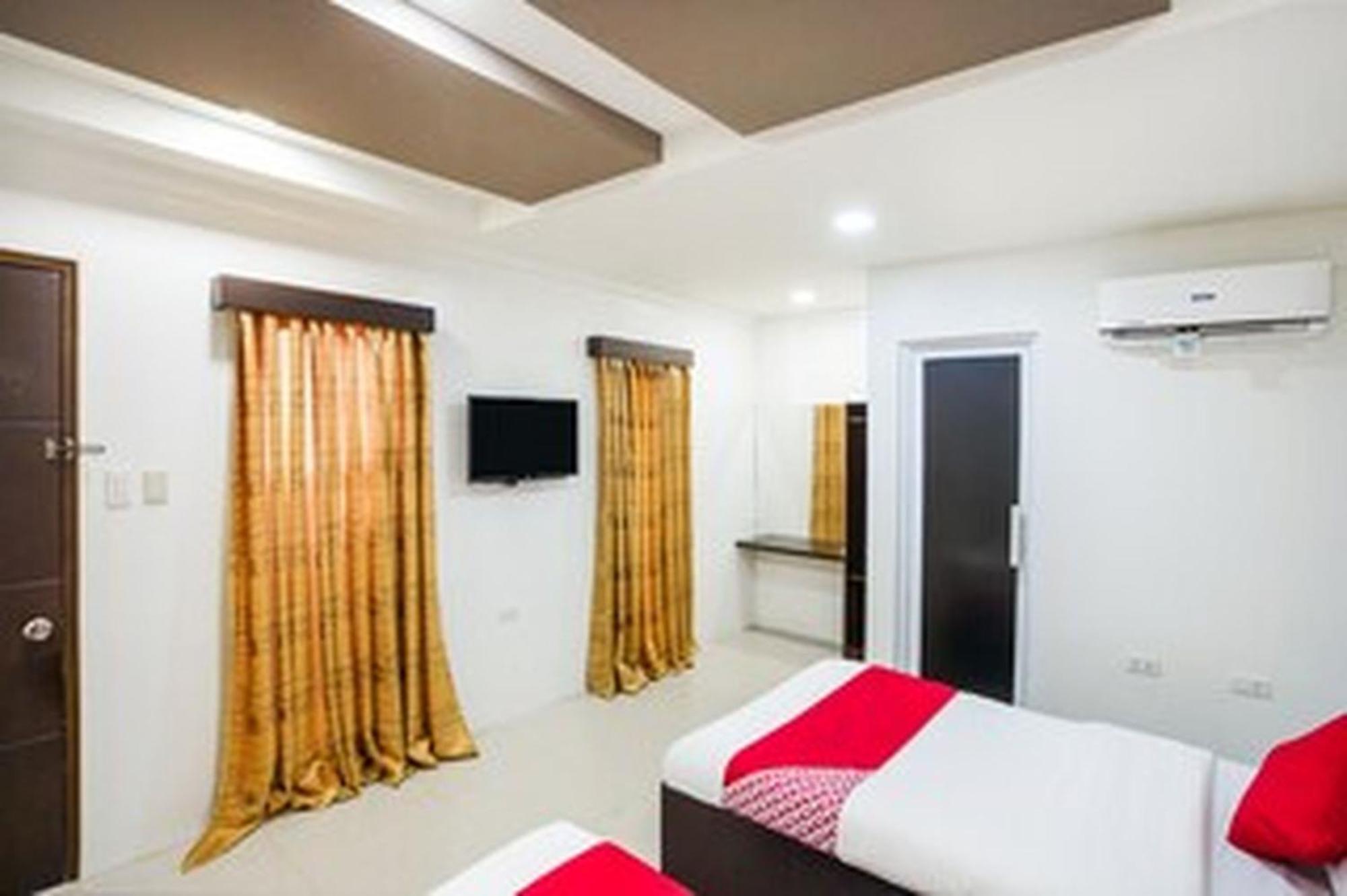 Oyo 489 Casa Mia Hotel Suites General Santos City Bagian luar foto